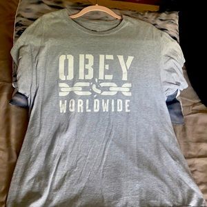 Obey t-shirt size L